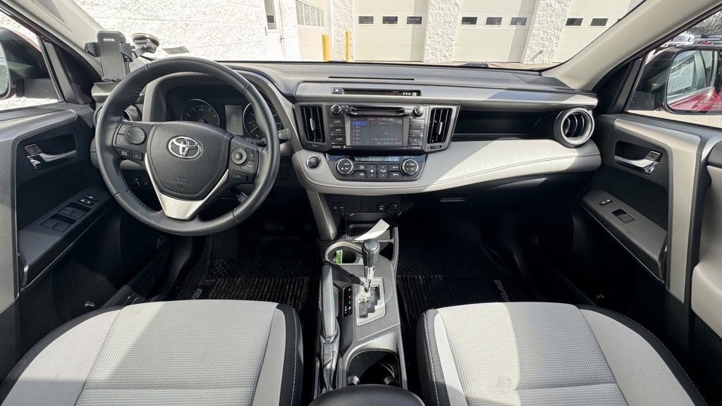 Used 2018 Toyota RAV4 XLE image 13