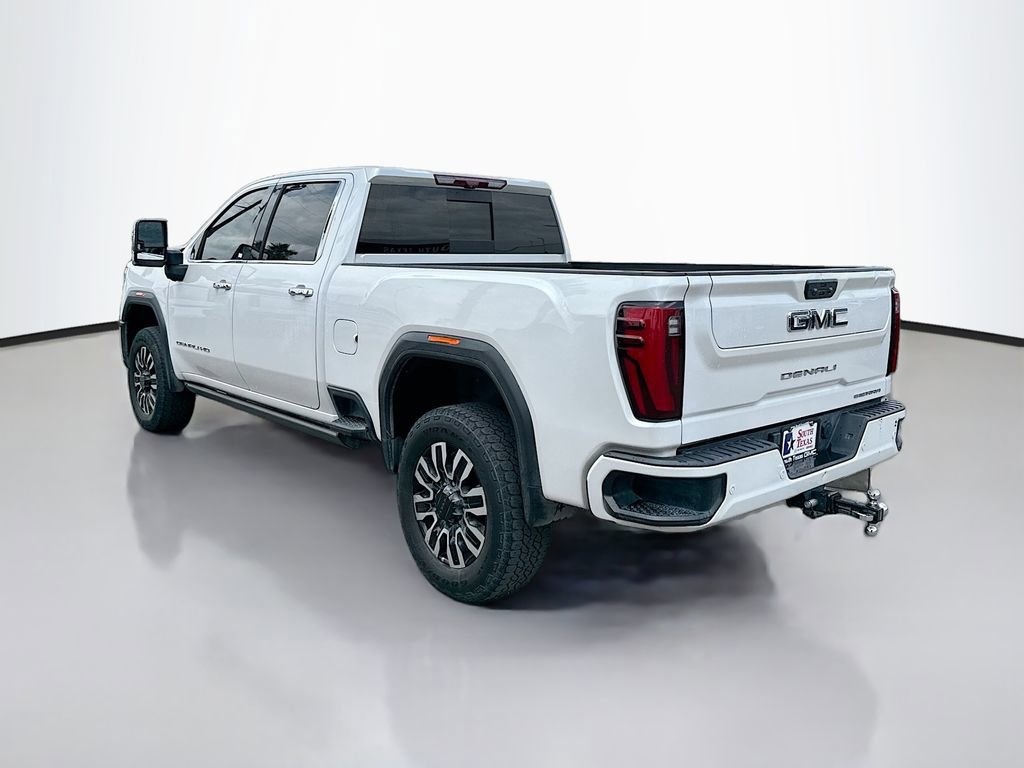 Used 2024 GMC Sierra 2500 Denali Ultimate w/ Max Trailering Package AWD/4WD image 4