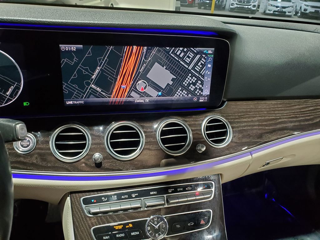 Used 2020 Mercedes-Benz E 350 Sedan image 29