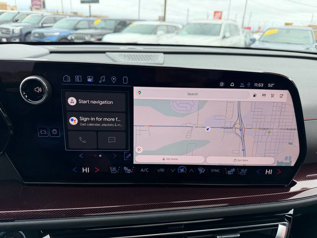 Used 2026 Chevrolet Traverse RS image 32