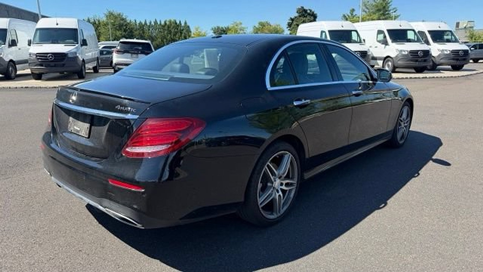Certified 2017 Mercedes-Benz E 300 4MATIC image 7