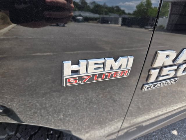Used 2020 RAM 1500 Classic SLT image 3