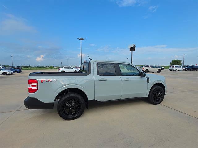 Used 2024 Ford Maverick Lariat w/ FX4 Off-Road Package AWD/4WD image 4