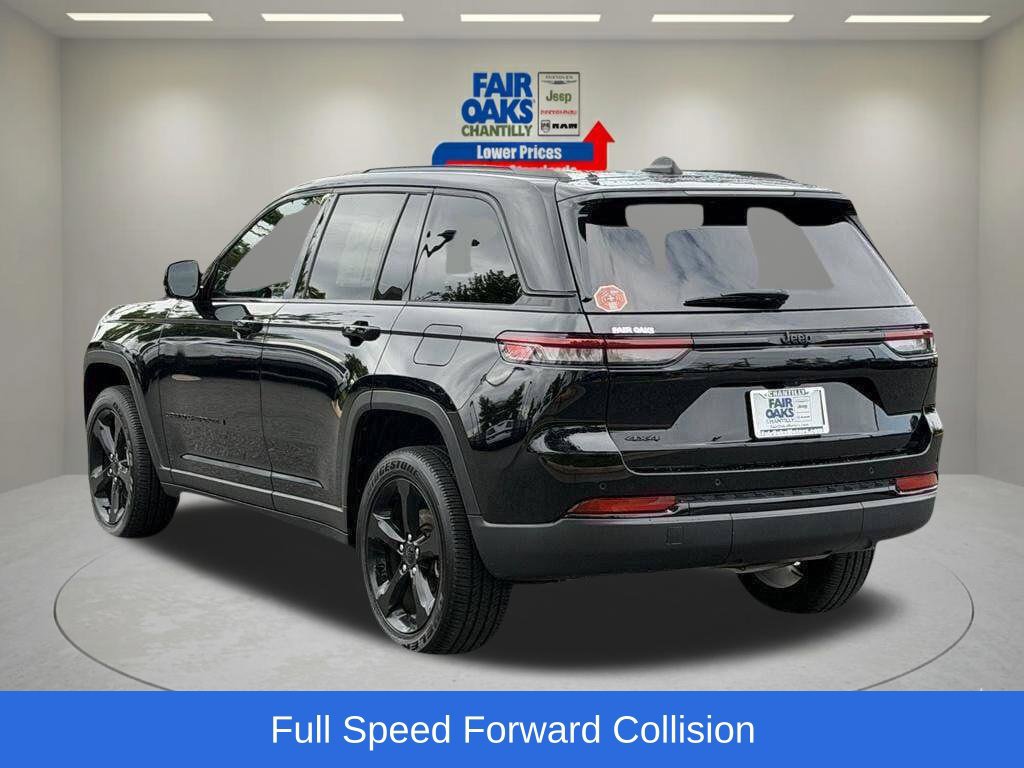 Certified 2025 Jeep Grand Cherokee Altitude AWD/4WD image 10