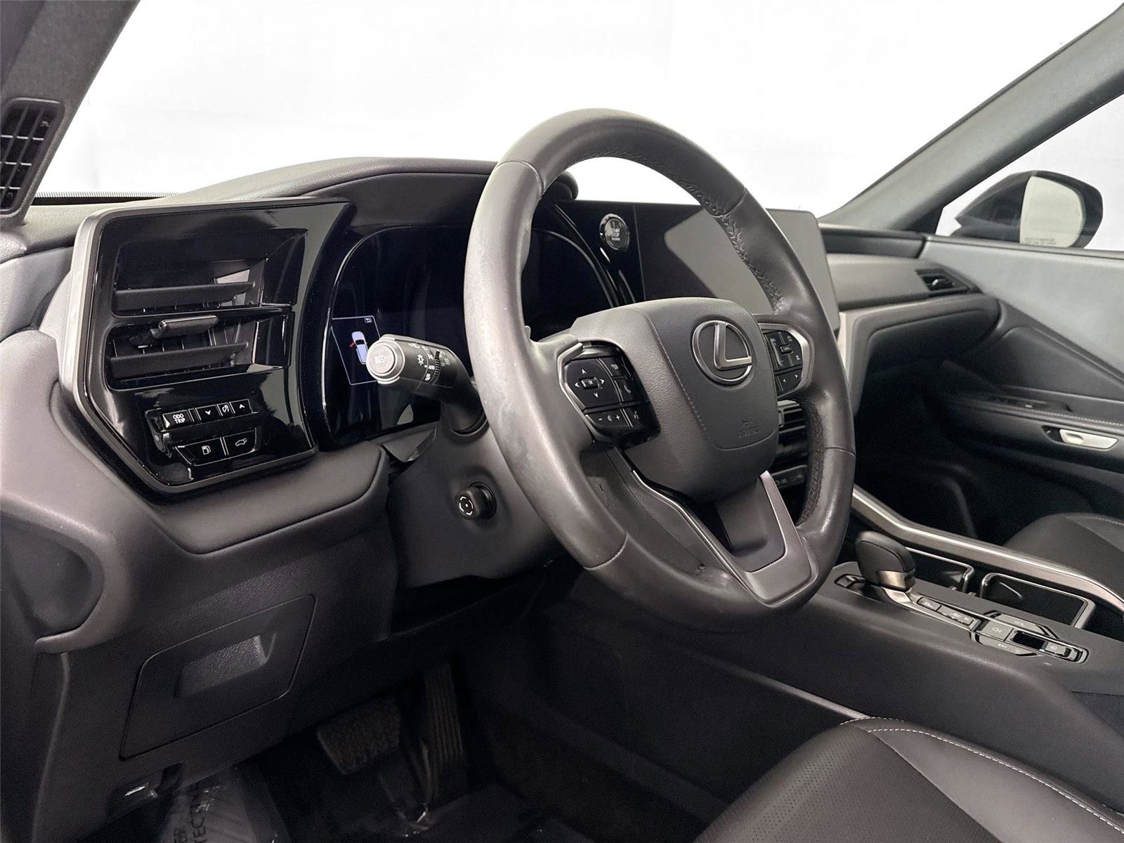 Used 2024 Lexus TX 350 FWD w/ Cold Weather Package image 4