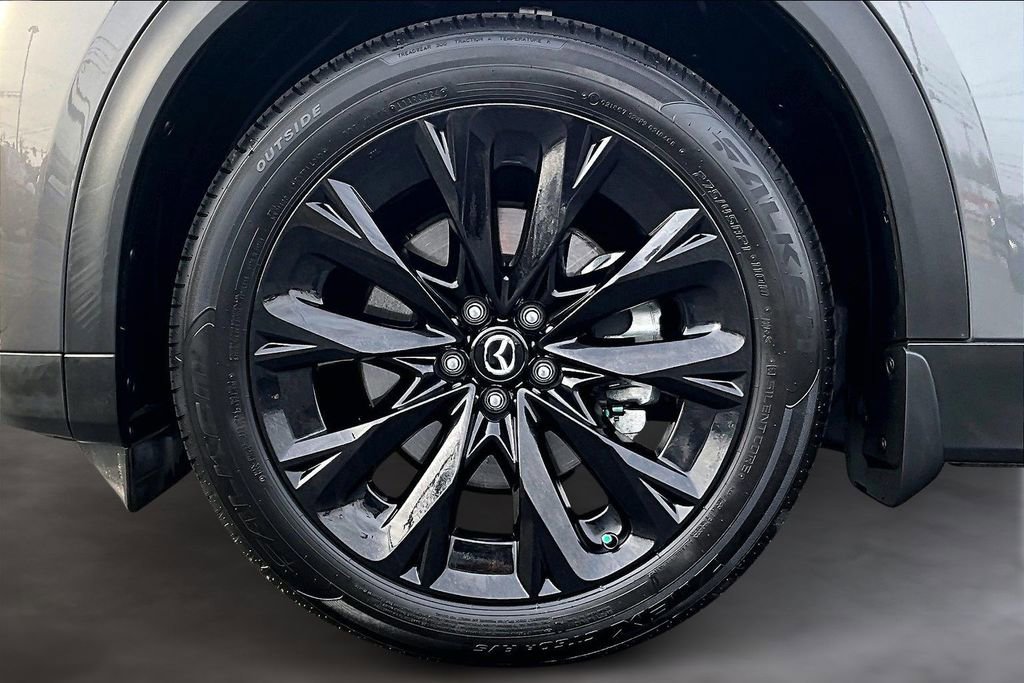 Certified 2025 MAZDA CX-90 Plug-In Hybrid w/Premium Sport image 9