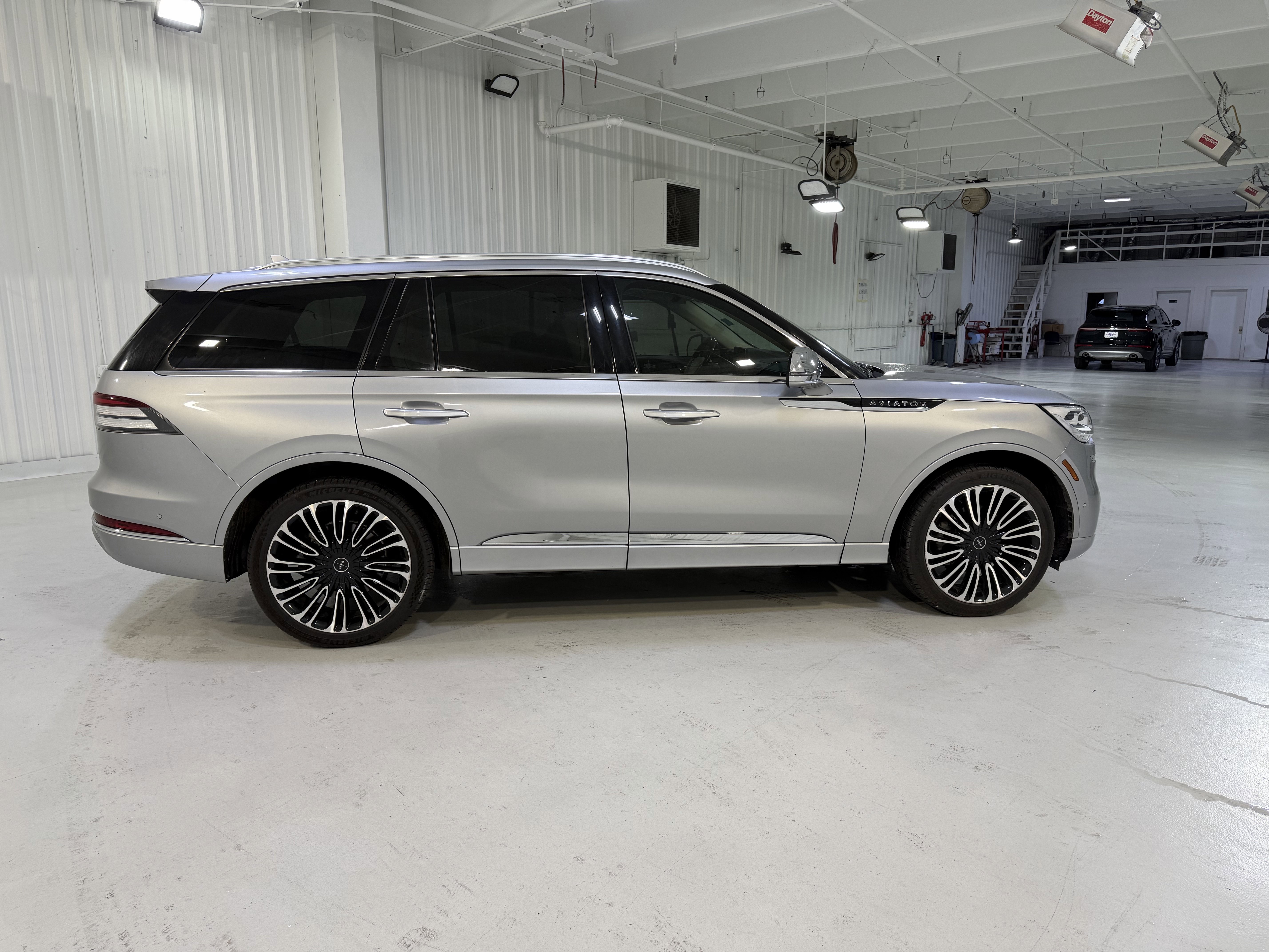 Used 2020 Lincoln Aviator Black Label w/ Dynamic Handling Package AWD/4WD image 6