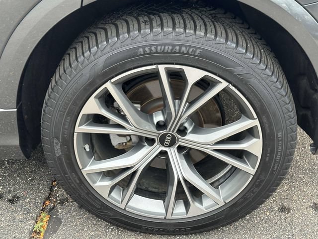 Used 2023 Audi Q8 Premium Plus w/ Premium Plus Package AWD/4WD image 11
