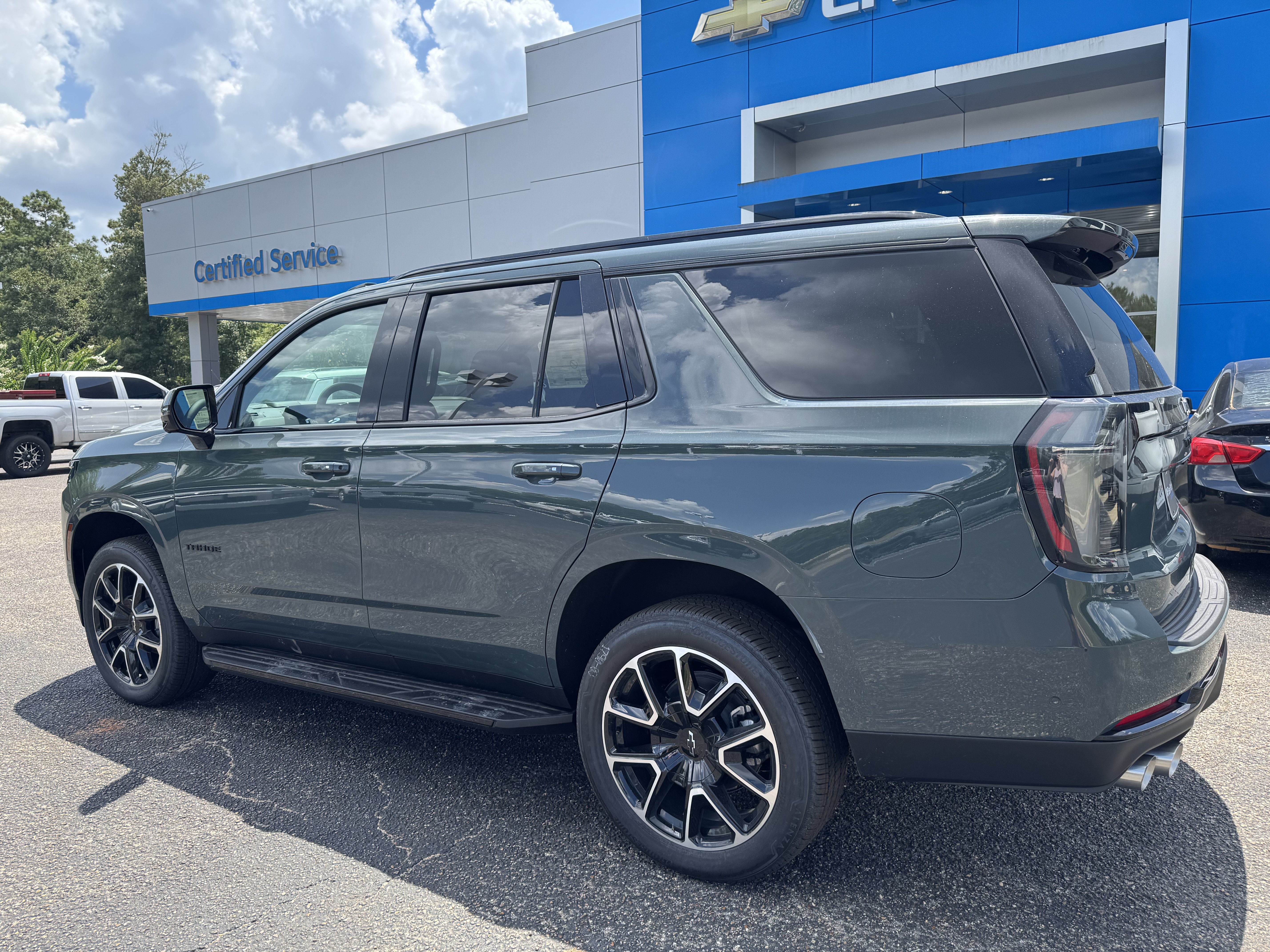 New 2026 Chevrolet Tahoe RST w/ Comfort Package AWD/4WD image 8