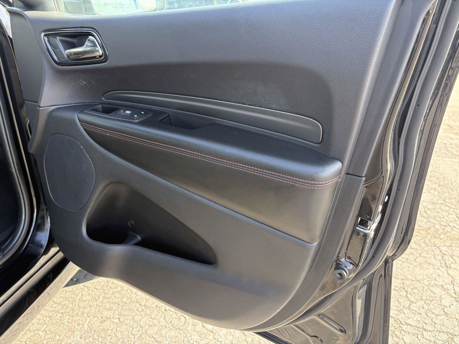 Used 2025 Dodge Durango GT AWD/4WD image 11