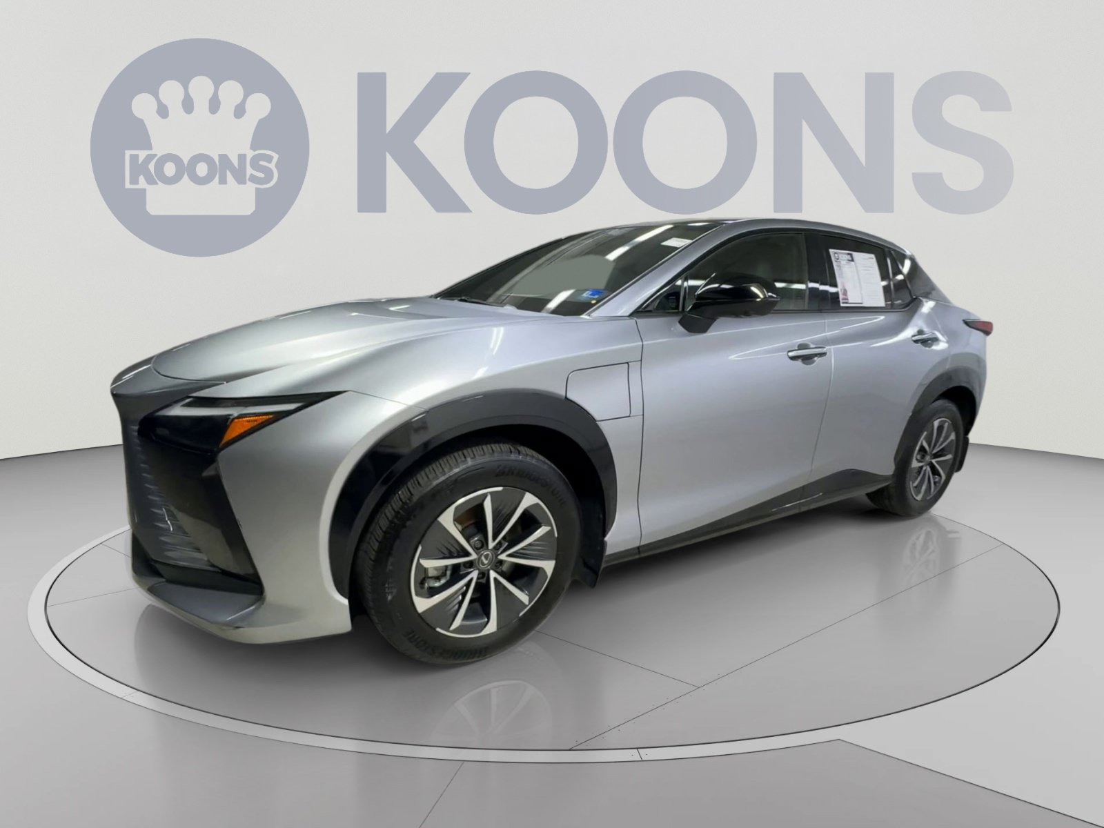 Used 2025 Lexus RZ 300e w/ Accessory Package (2T) FWD image 5