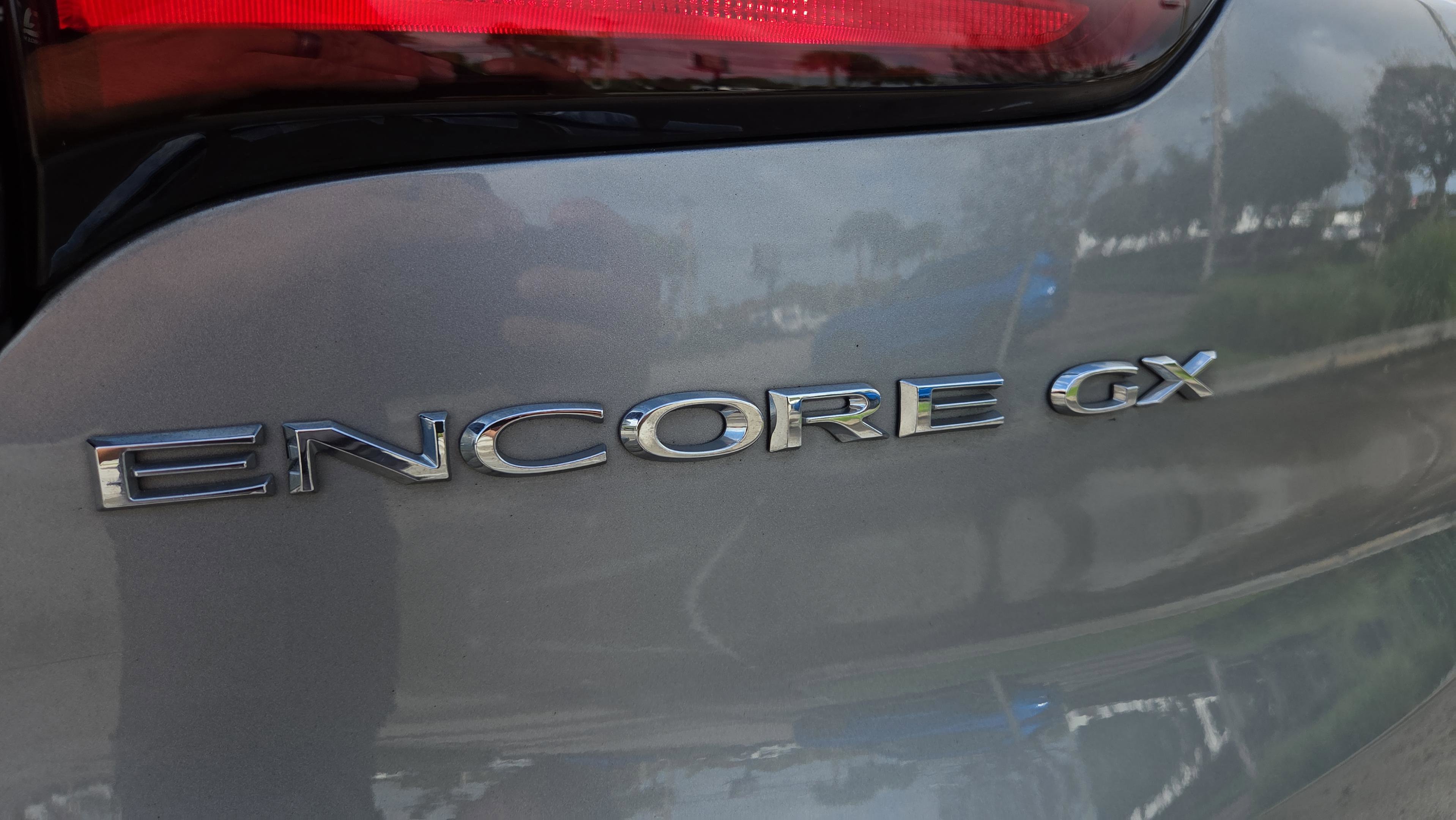 Used 2023 Buick Encore GX Select image 17