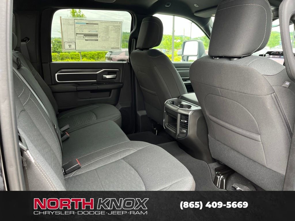 New 2026 RAM 3500 Big Horn AWD/4WD image 24