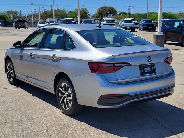 Used 2024 Volkswagen Jetta S image 17