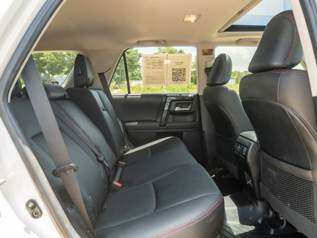 Used 2020 Toyota 4Runner TRD Off-Road Premium w/ Moonroof Package AWD/4WD image 19
