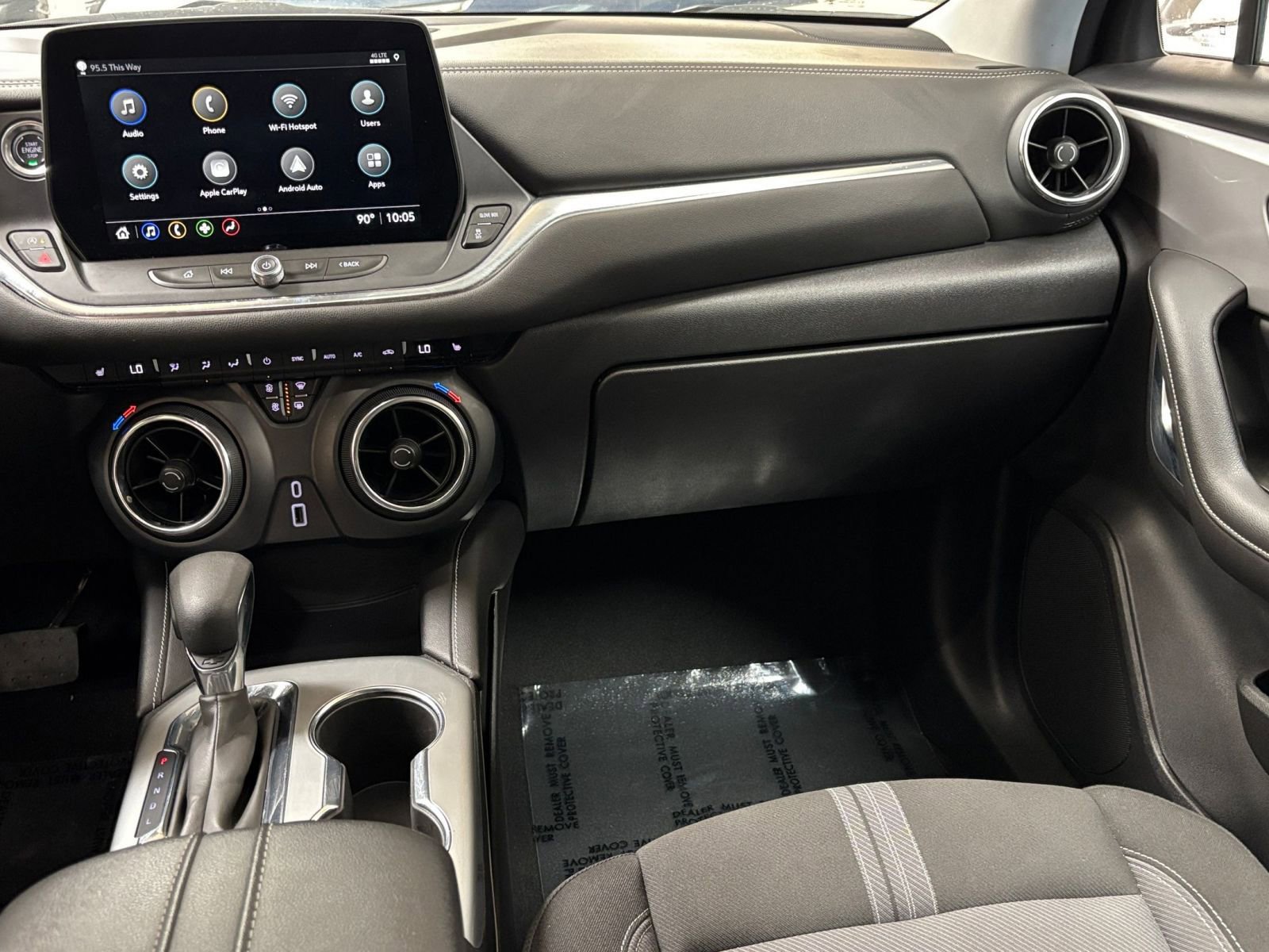 Used 2025 Chevrolet Blazer LT FWD image 36