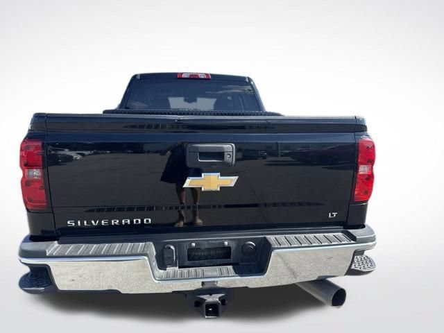Used 2018 Chevrolet Silverado 2500 LT w/ LT Convenience Package AWD/4WD image 4