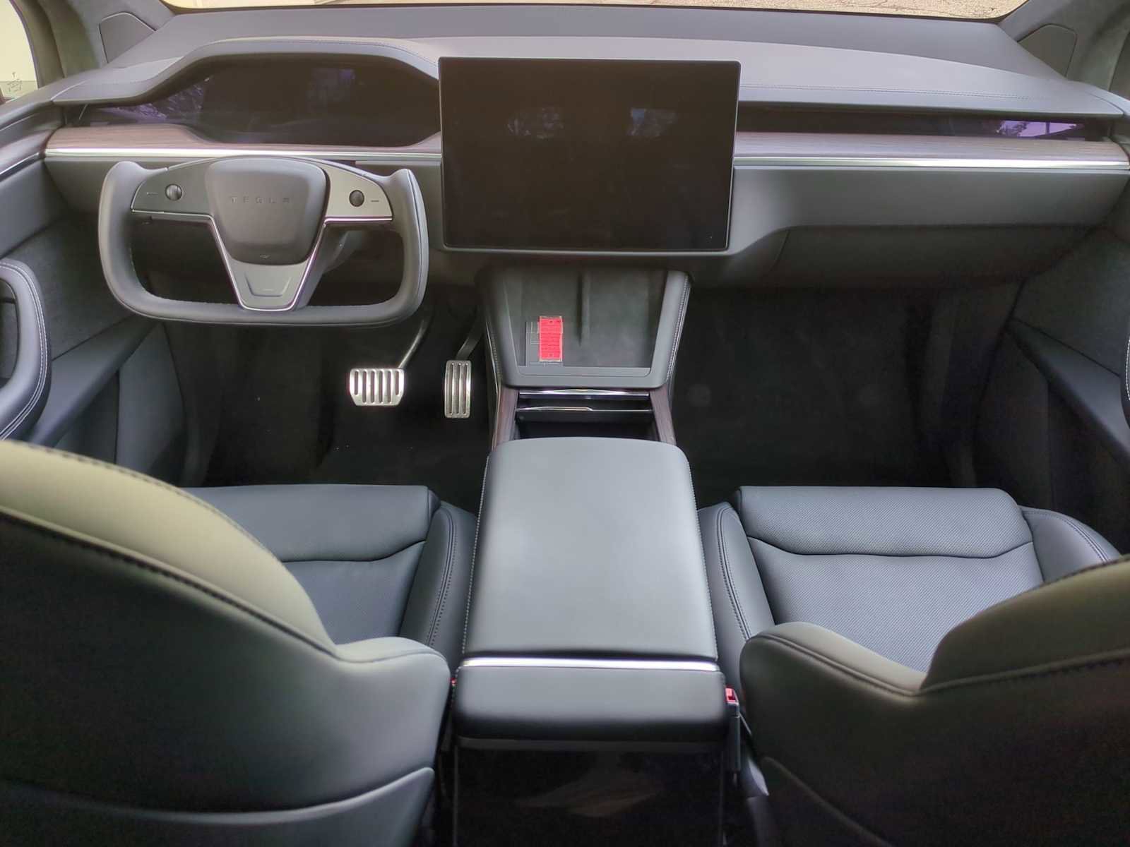 Used 2022 Tesla Model X image 15
