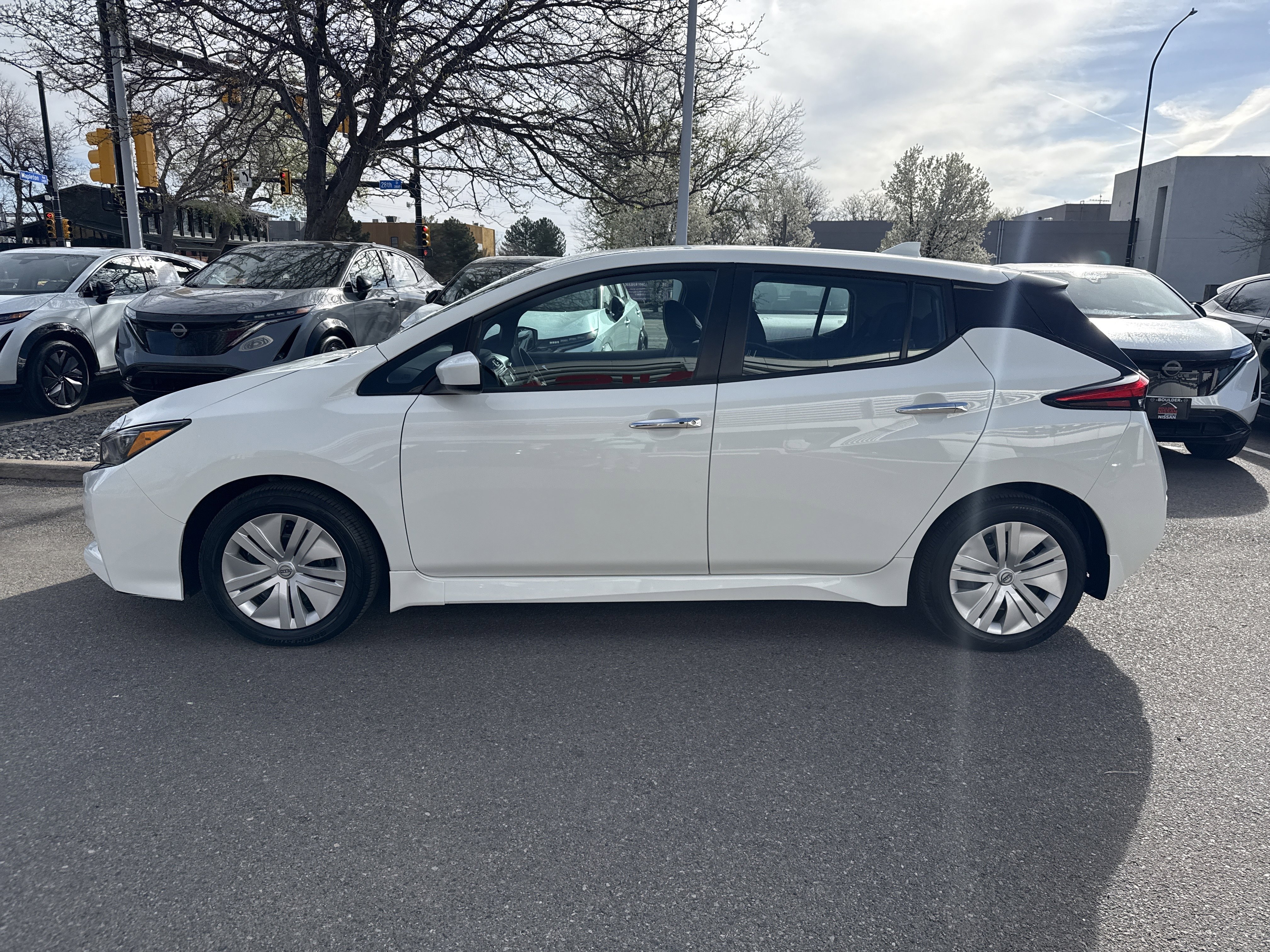 Certified 2024 Nissan Leaf S image 6