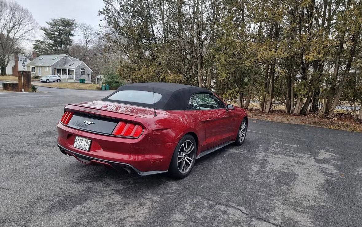 Used 2016 Ford Mustang Premium image 4
