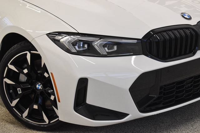 New 2026 BMW 330i xDrive Sedan w/ M Sport Package AWD/4WD image 31