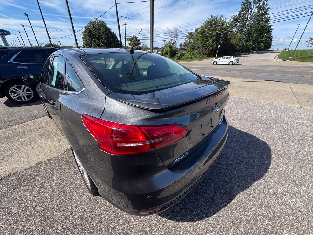 Used 2016 Ford Focus Titanium w/ Titanium Cold Weather Package FWD image 3