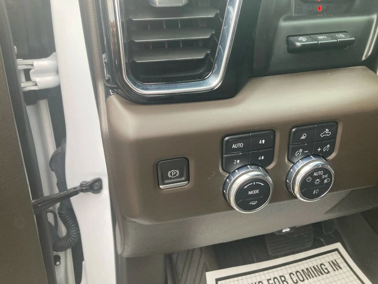 Used 2023 GMC Sierra 1500 Denali w/ Denali Reserve Package AWD/4WD image 16