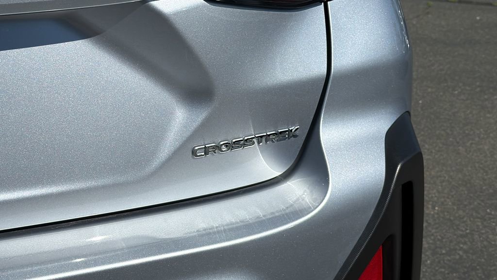 Used 2025 Subaru Crosstrek 2.0i Premium image 11