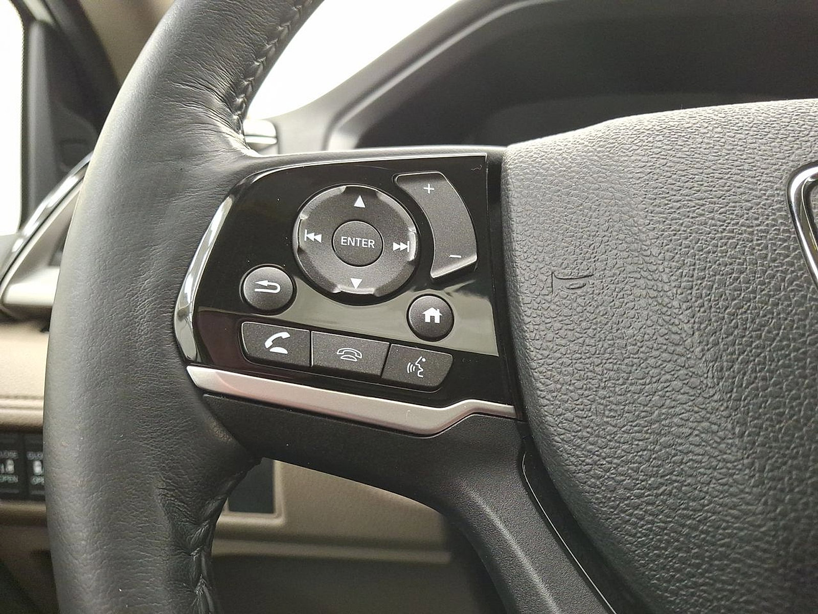 Used 2019 Honda Odyssey Elite image 17