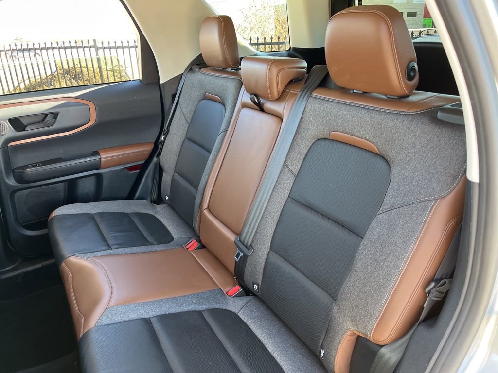 Used 2021 Ford Bronco Sport Outer Banks w/ Outer Banks Package (96D) image 27