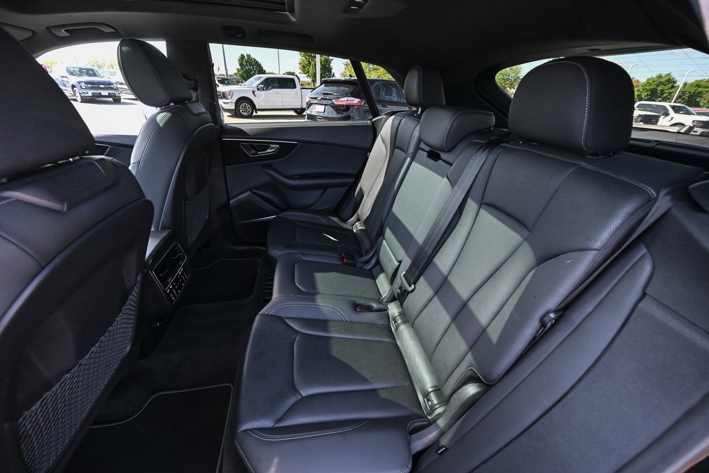 Used 2022 Audi Q8 Premium Plus image 22