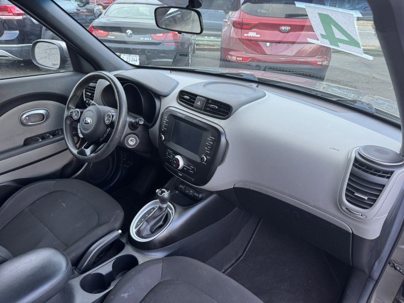 Used 2019 Kia Soul w/ Convenience Package FWD image 24