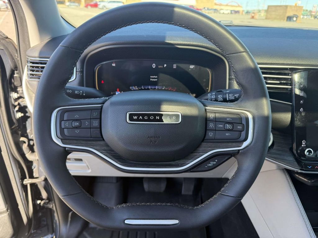 Used 2023 Jeep Wagoneer Series II w/ Convenience Group I image 16