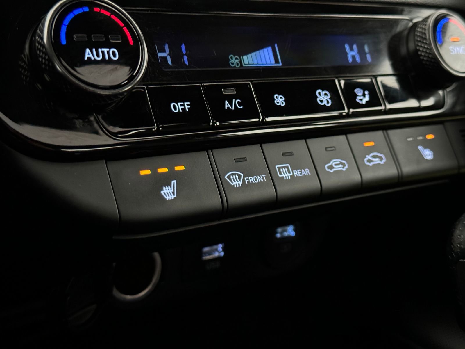 Used 2022 Hyundai Elantra N Line image 31