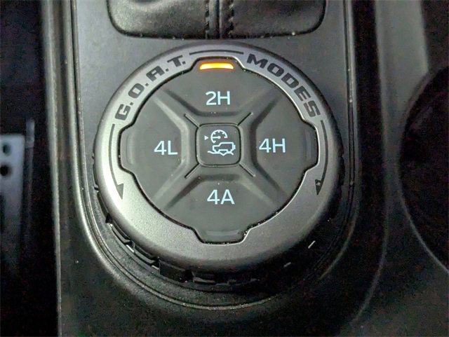 Used 2022 Ford Bronco Everglades image 16