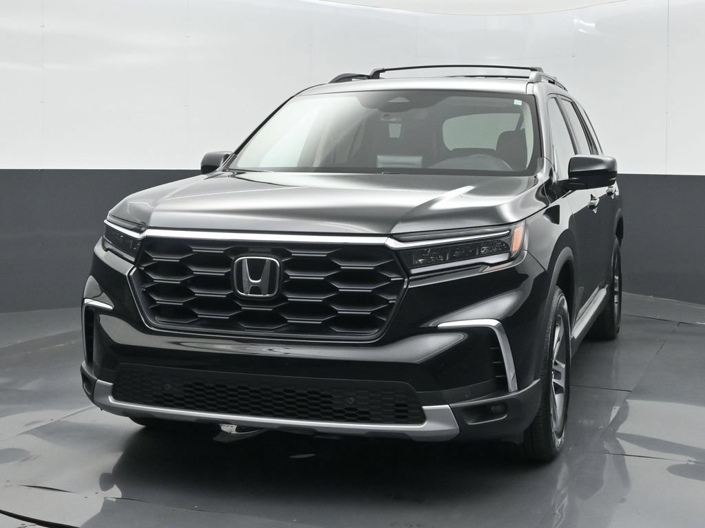 Certified 2025 Honda Pilot EX-L image 2