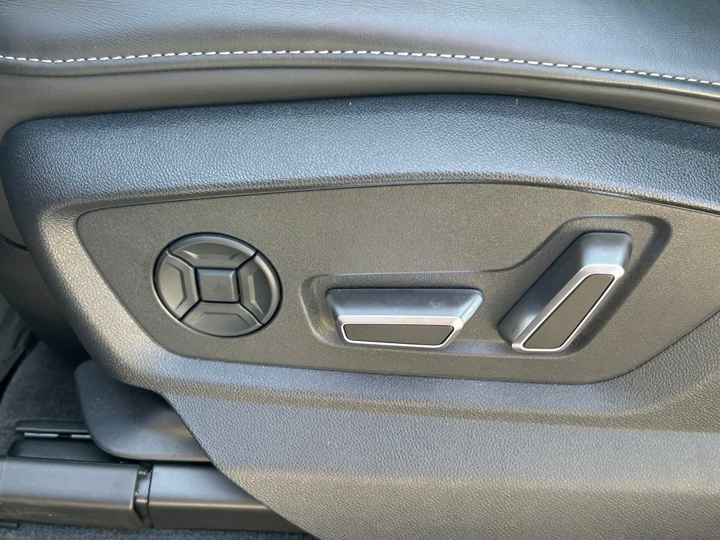 Used 2024 Audi SQ8 Premium Plus AWD/4WD image 26
