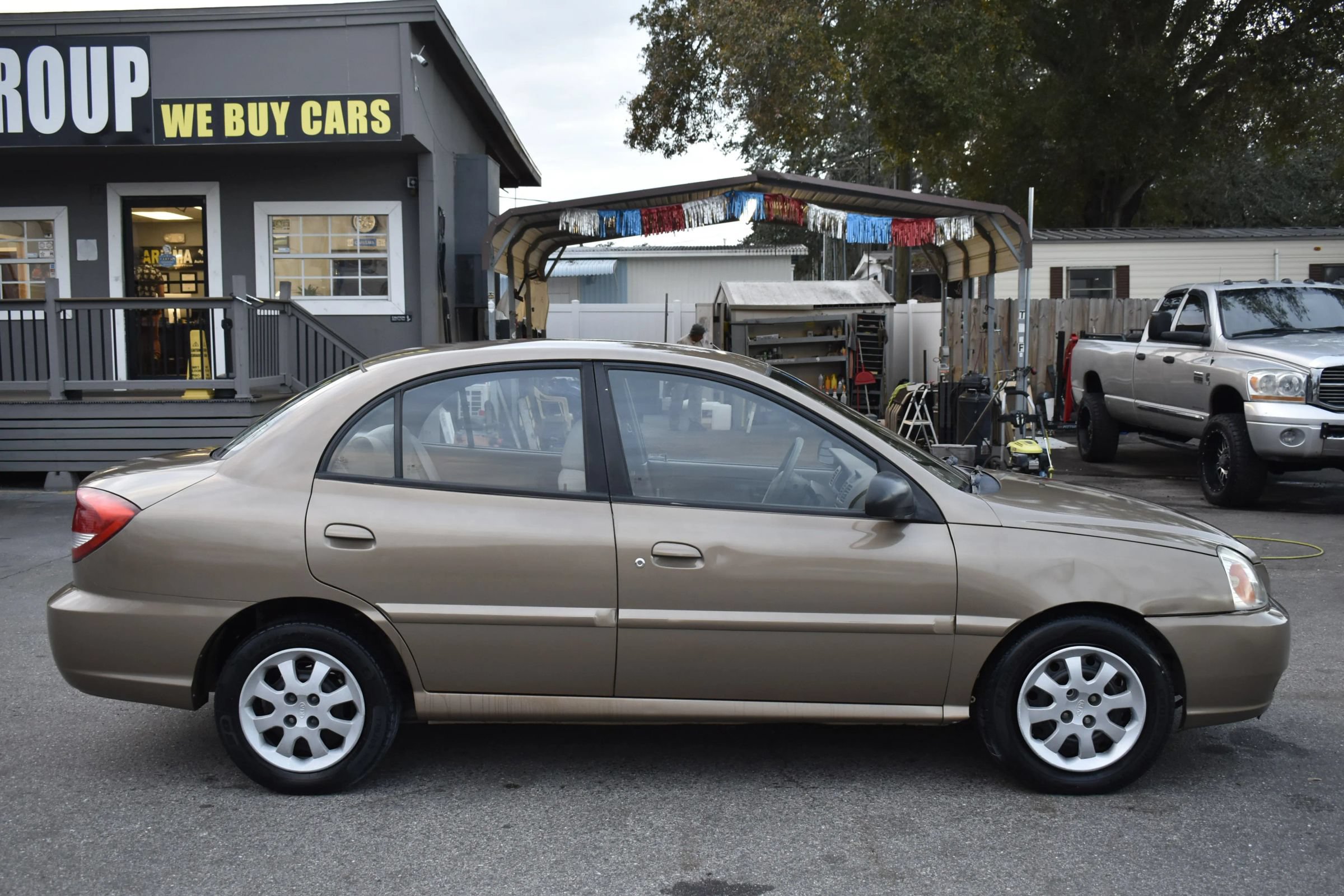 Used 2005 Kia Rio Sedan FWD image 9