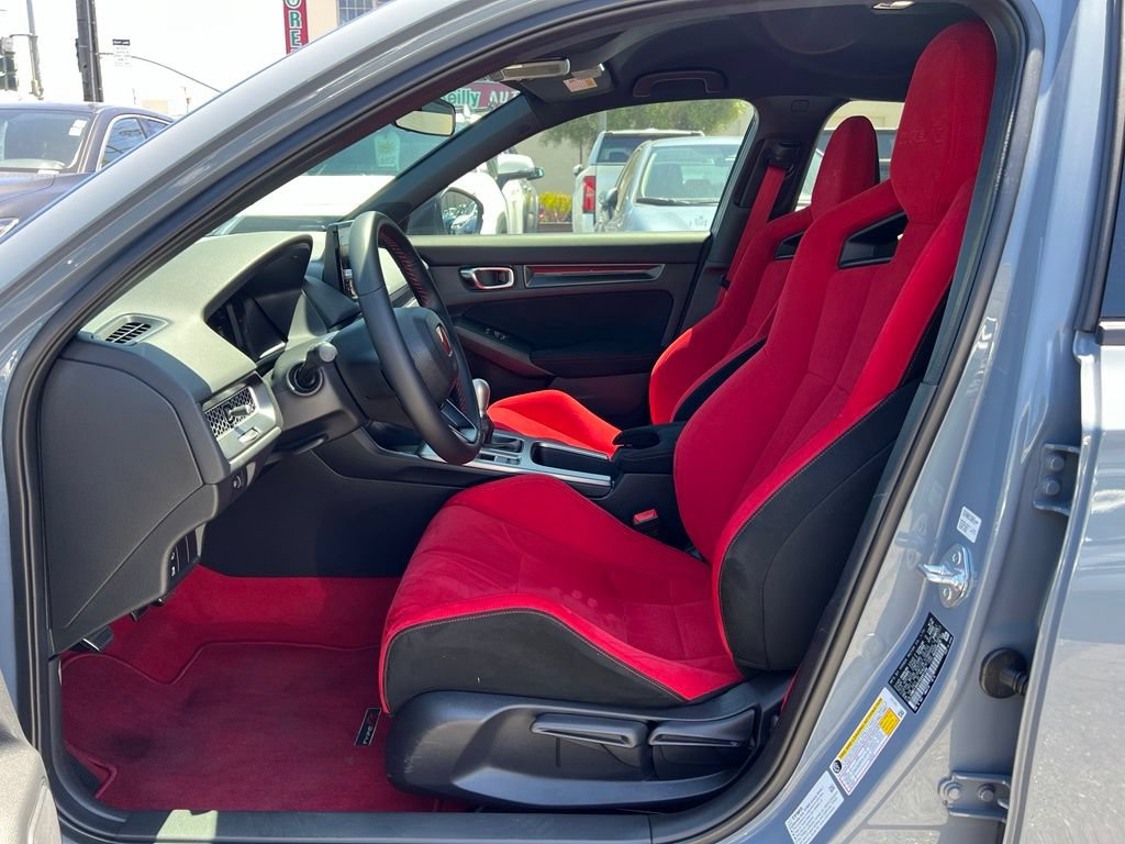 Used 2025 Honda Civic Type R image 16