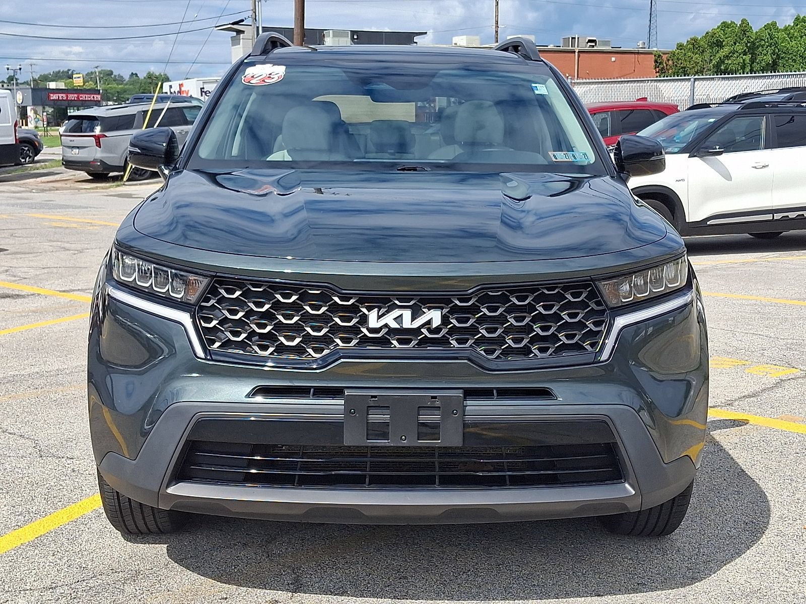 Used 2023 Kia Sorento S w/ Panoramic Sunroof Package AWD/4WD image 7