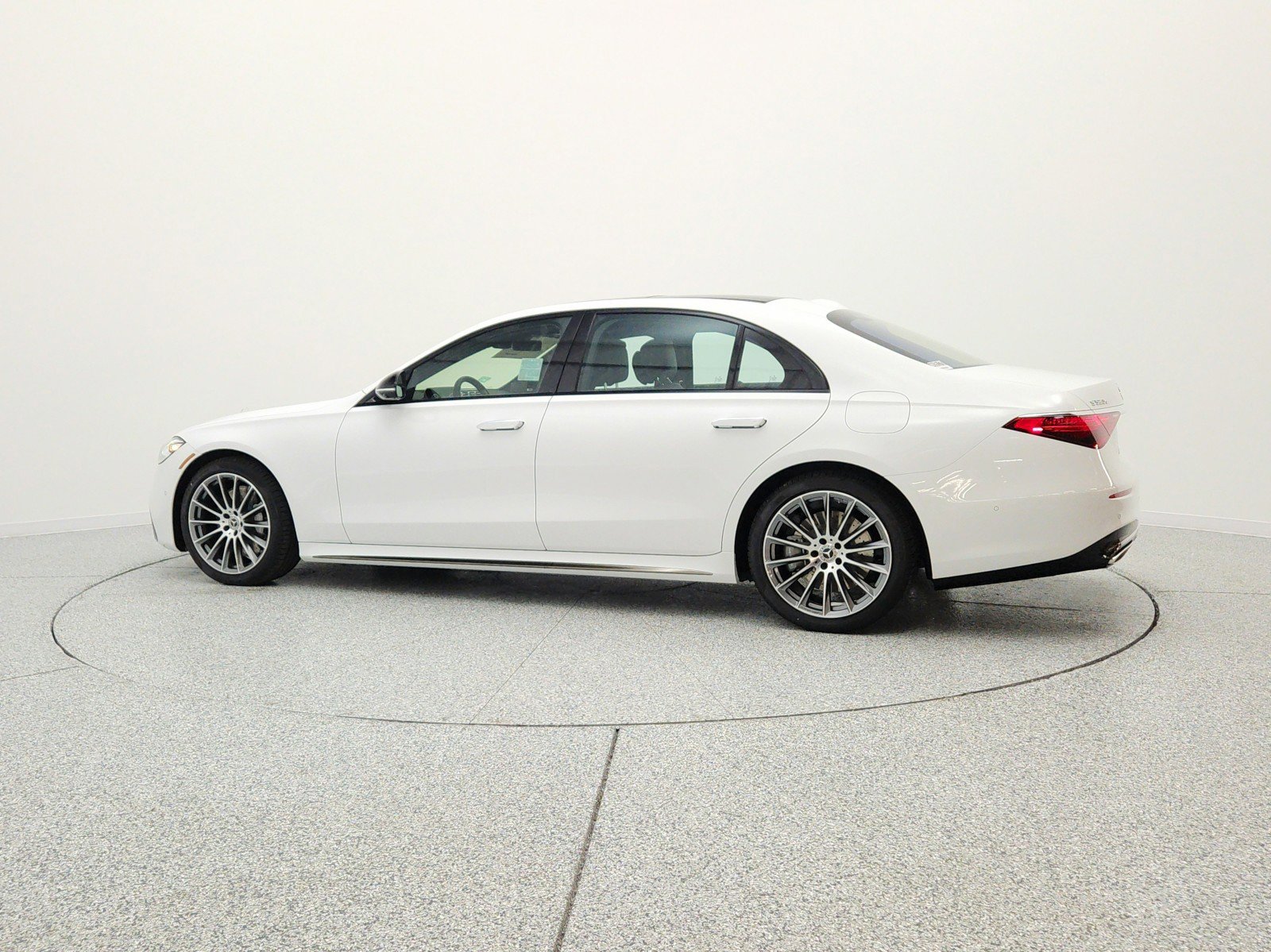 New 2026 Mercedes-Benz S 580e 4MATIC Sedan image 8