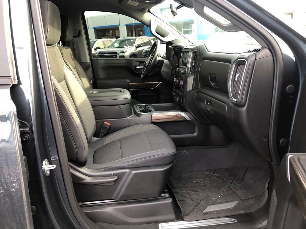 Used 2019 Chevrolet Silverado 1500 RST image 19