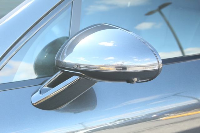 Certified 2026 Porsche Macan Base image 14