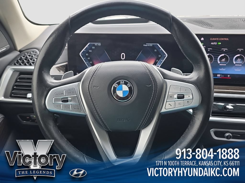 Used 2023 BMW X7 xDrive40i AWD/4WD image 11