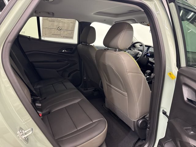 New 2026 Chevrolet Trax ACTIV w/ Sunroof Package FWD image 12