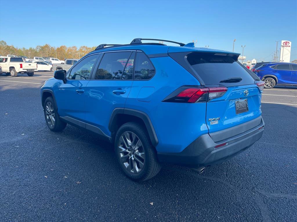 Used 2020 Toyota RAV4 XLE Premium image 14