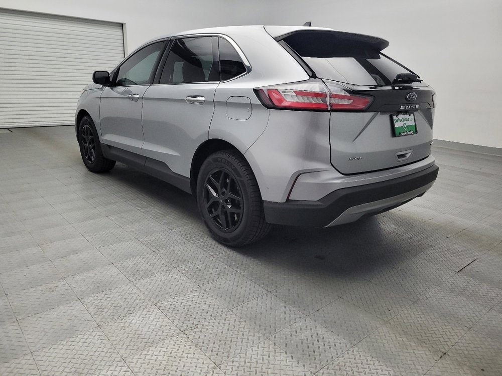 Used 2024 Ford Edge SEL image 5