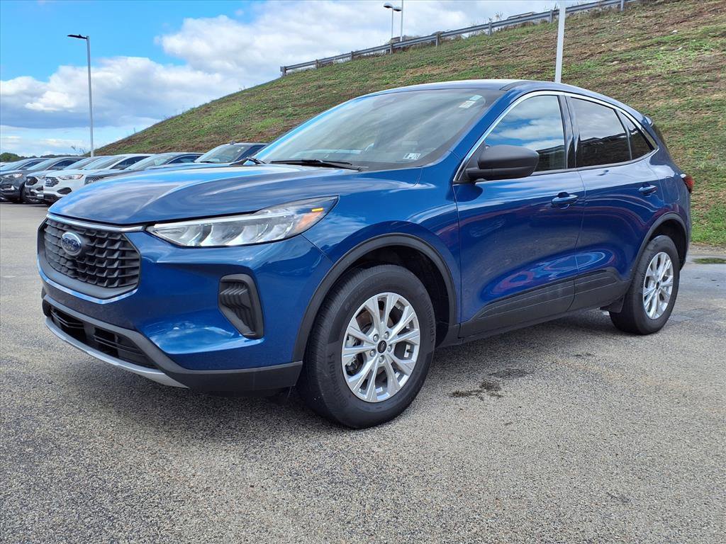 Certified 2023 Ford Escape Active image 3