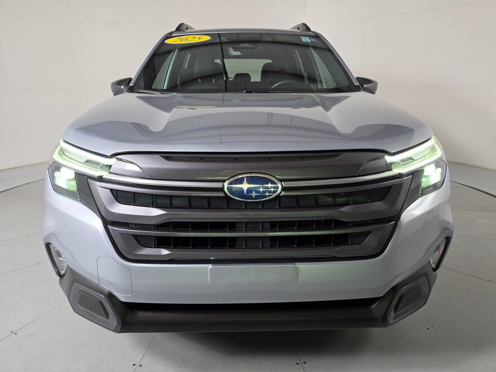 Used 2025 Subaru Forester Limited AWD/4WD image 8