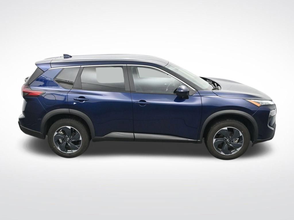 Used 2024 Nissan Rogue SV AWD/4WD image 24